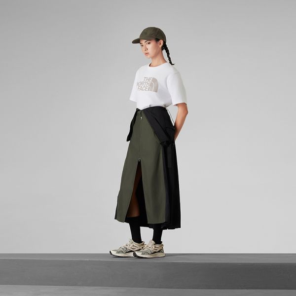 北面UE设计师款女背带连衣裙拼接收腰户外新款TheNorthFace|8CMB